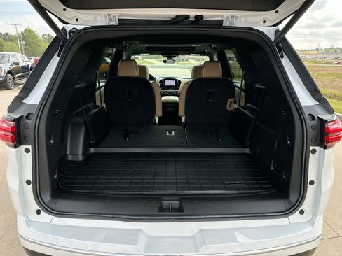 Used 2023 Chevrolet Traverse Premier image 25