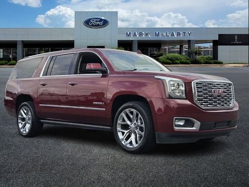 Used 2019 GMC Yukon XL Denali w/ Denali Ultimate Package AWD/4WD image 7
