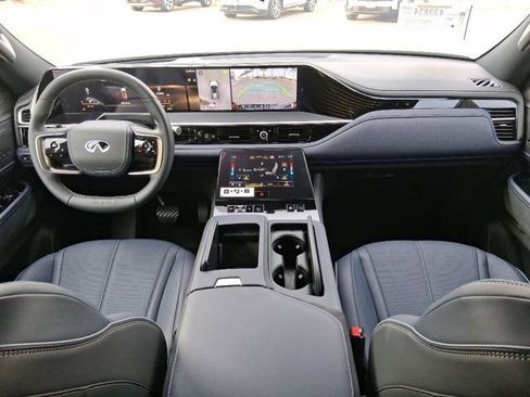 New 2026 INFINITI QX80 SPORT w/ Sport Exterior Package image 9