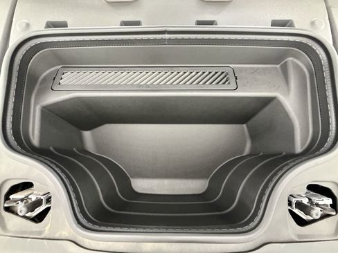 Used 2025 Audi A6 e-tron Premium Plus w/ Premium Plus image 29