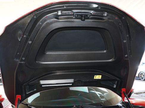 Used 2021 Ferrari SF90 Stradale image 32