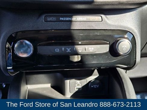 New 2025 Ford Escape SE image 26