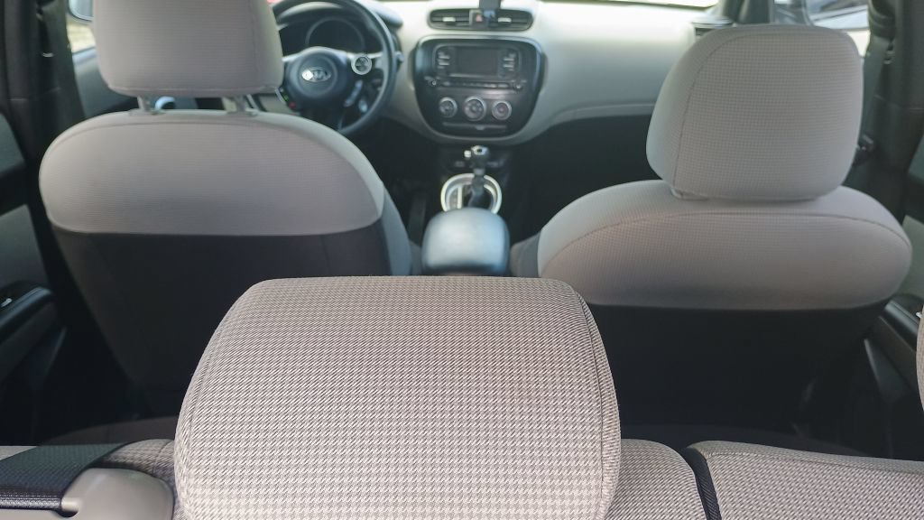 Used 2018 Kia Soul FWD image 21