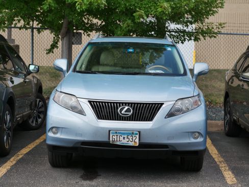 Used 2010 Lexus RX 350 2WD w/ Premium Pkg image 2