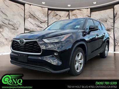 Used 2021 Toyota Highlander LE