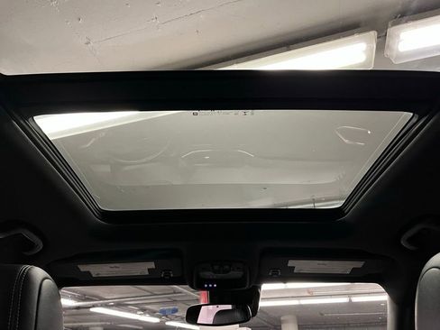 Used 2021 Chevrolet TrailBlazer ACTIV w/ Sun and Liftgate Package image 9