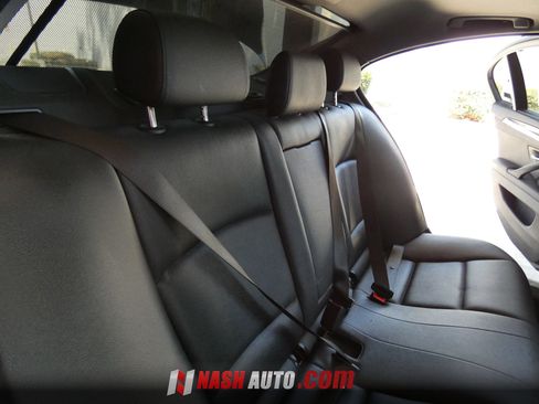 Used 2014 BMW 528i Sedan RWD image 40