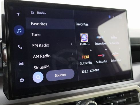 Used 2025 Toyota Tacoma Limited image 28