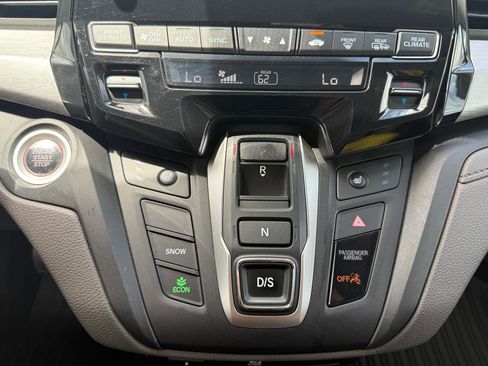 Used 2018 Honda Odyssey EX-L image 21