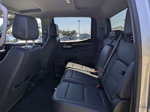 Used 2025 GMC Sierra 1500 SLT AWD/4WD image 12