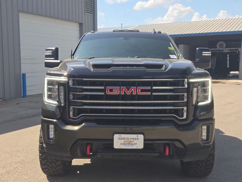 Used 2022 GMC Sierra 2500 AT4 w/ Gooseneck/5TH Wheel Package AWD/4WD image 8