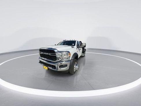 New 2024 RAM 5500 Tradesman w/ Chrome Appearance Group AWD/4WD image 3