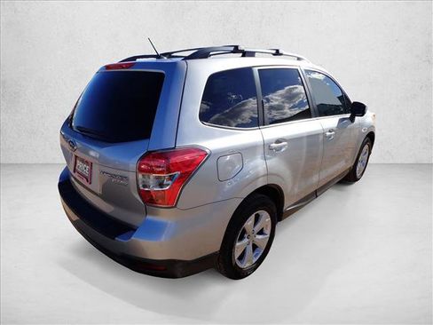 Used 2015 Subaru Forester 2.5i Premium w/ All-Weather Package image 4