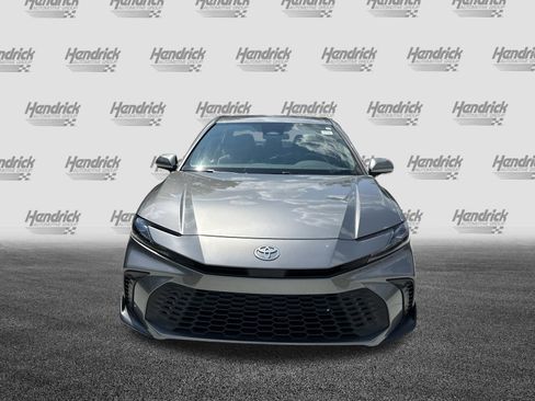 Certified 2025 Toyota Camry SE FWD image 3
