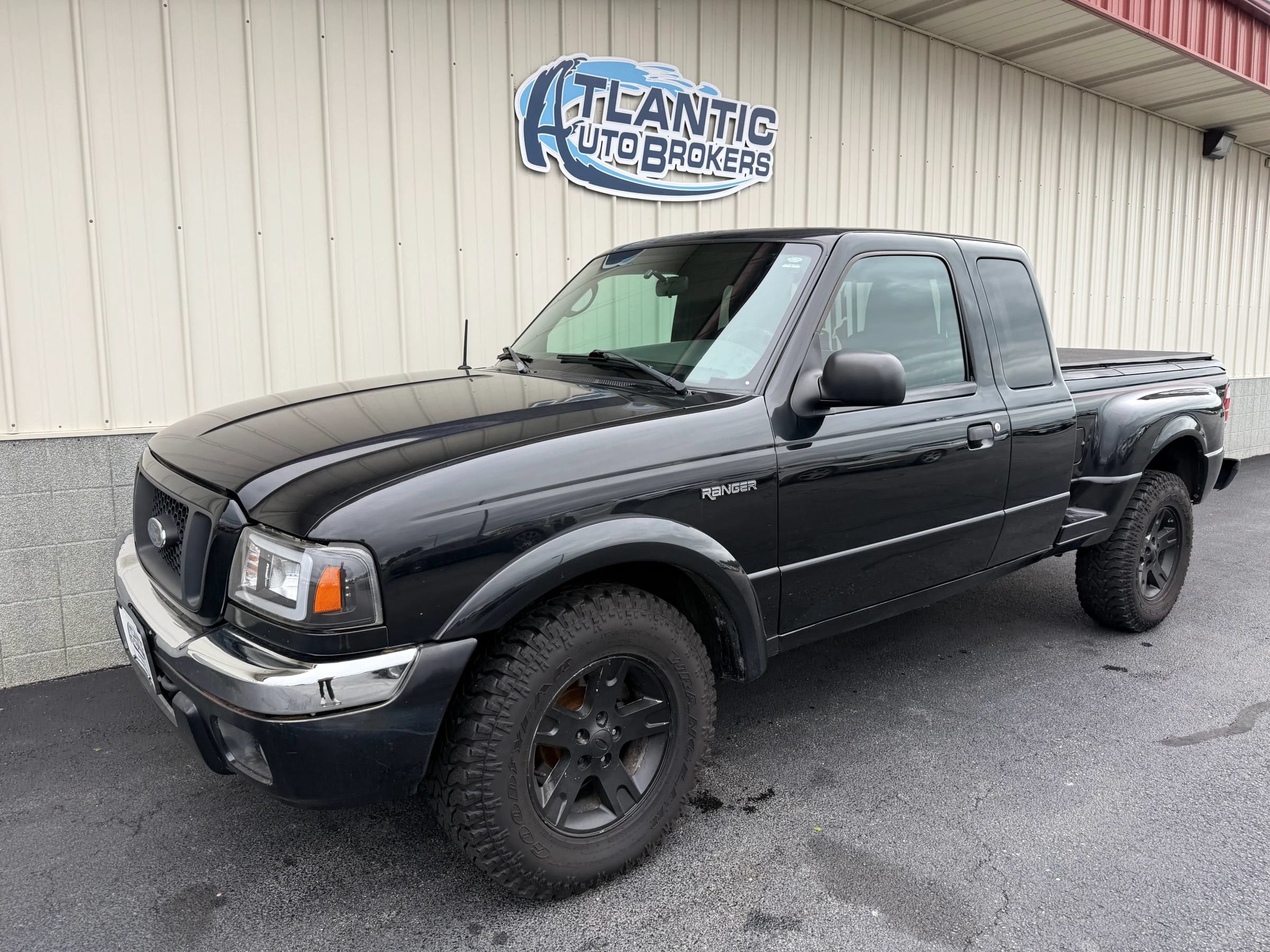 Used 2004 Ford Ranger XL AWD/4WD image 1