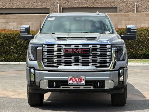 New 2026 GMC Sierra 2500 Denali w/ Denali Reserve Package AWD/4WD image 9