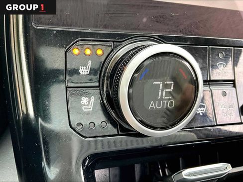 Certified 2025 Toyota Highlander Platinum AWD/4WD image 34