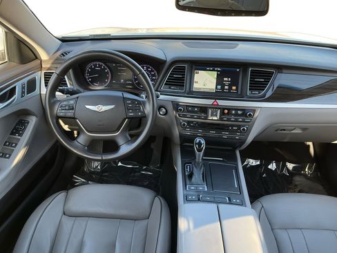 Used 2015 Hyundai Genesis 3.8 w/ Option Group 03 image 14