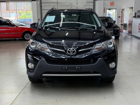 Used 2014 Toyota RAV4 Limited w/ Technology Package AWD/4WD image 6