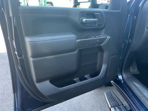 Used 2020 Chevrolet Silverado 2500 LTZ w/ LTZ Plus Package AWD/4WD image 20