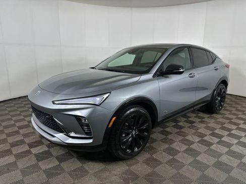 Used 2025 Buick Envista Sport Touring w/ Experience Buick Package image 7