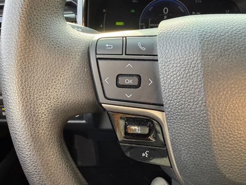 Used 2025 Toyota Camry LE w/ Convenience Package FWD image 12