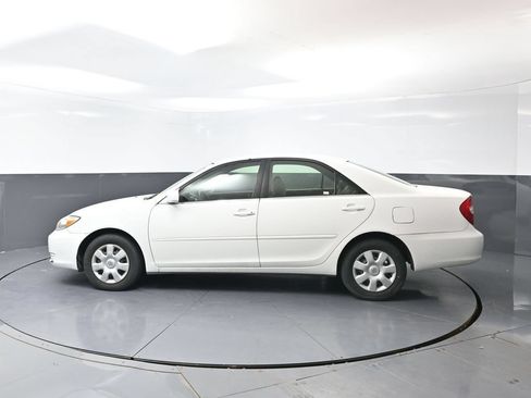 Used 2003 Toyota Camry LE FWD image 10