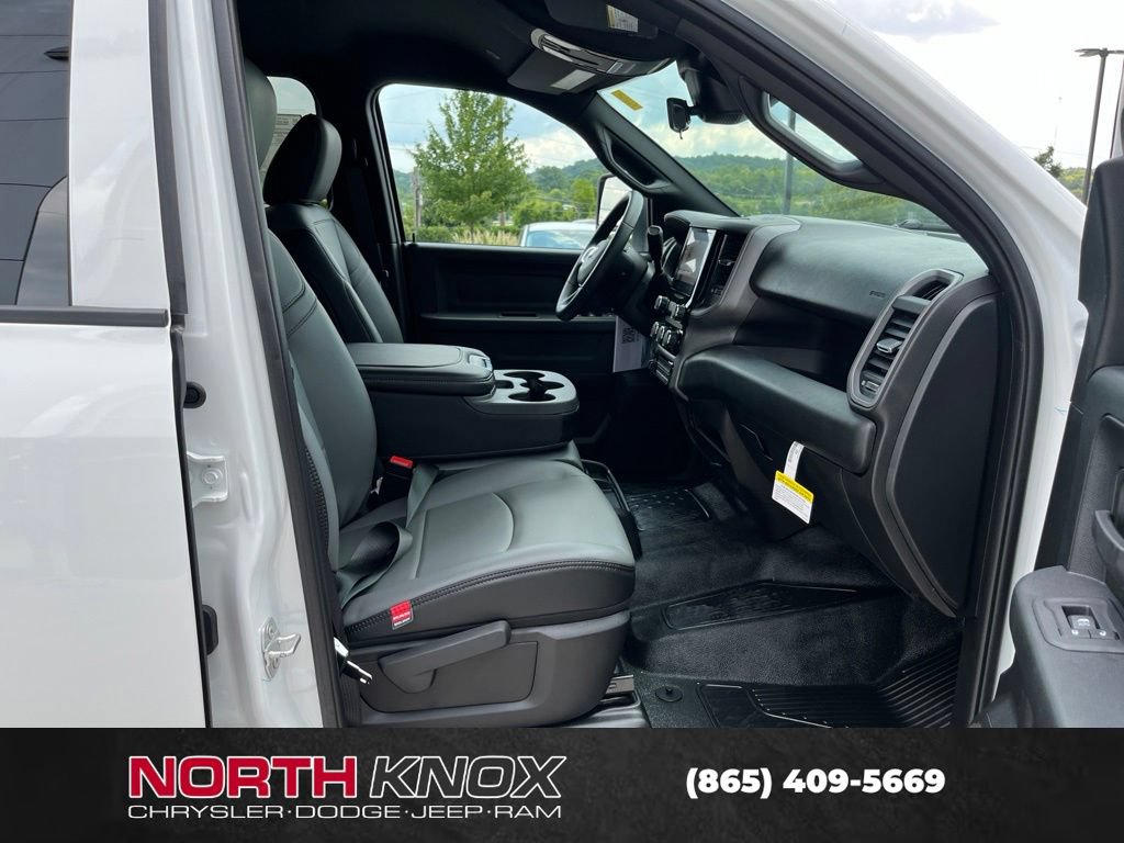 New 2026 RAM 5500 Tradesman AWD/4WD image 24