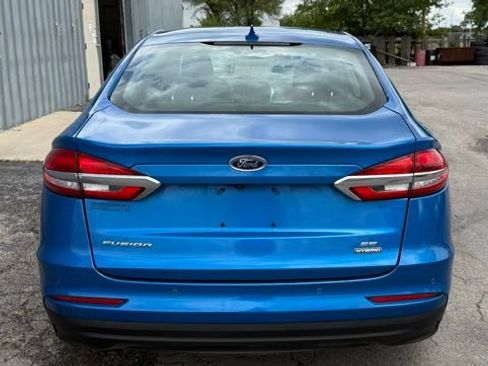 Used 2020 Ford Fusion SE FWD image 5