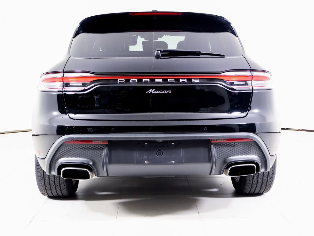 Used 2025 Porsche Macan AWD/4WD image 29