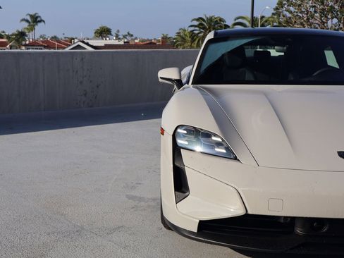 New 2025 Porsche Taycan Turbo AWD/4WD image 12