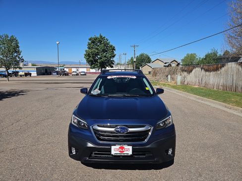 Used 2020 Subaru Outback Premium AWD/4WD image 6