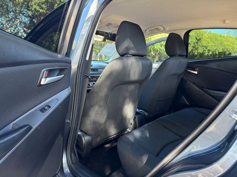 Used 2020 Toyota Yaris LE FWD image 21