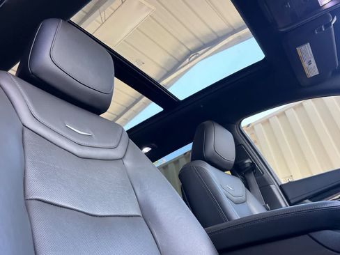 Used 2020 Cadillac XT5 Premium Luxury AWD/4WD image 19