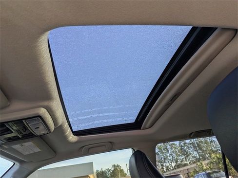 Used 2023 Toyota 4Runner Limited image 22