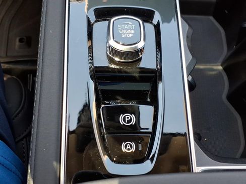 Used 2025 Volvo XC90 B6 Plus w/ Protection Package Premier AWD/4WD image 22