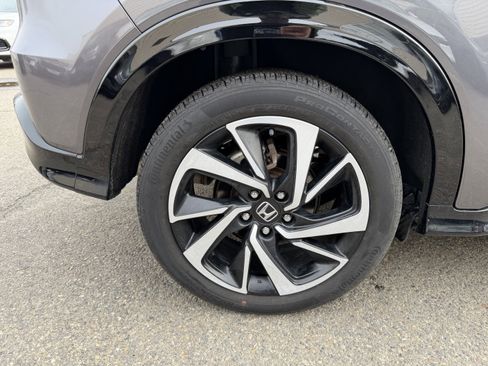 Used 2019 Honda HR-V Sport image 9