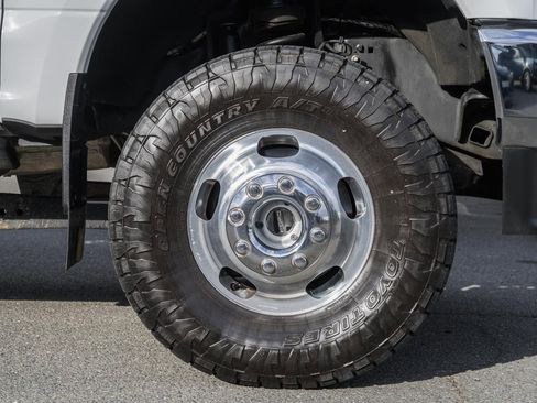 Used 2022 Ford F350 Lariat w/ Lariat Ultimate Package image 21