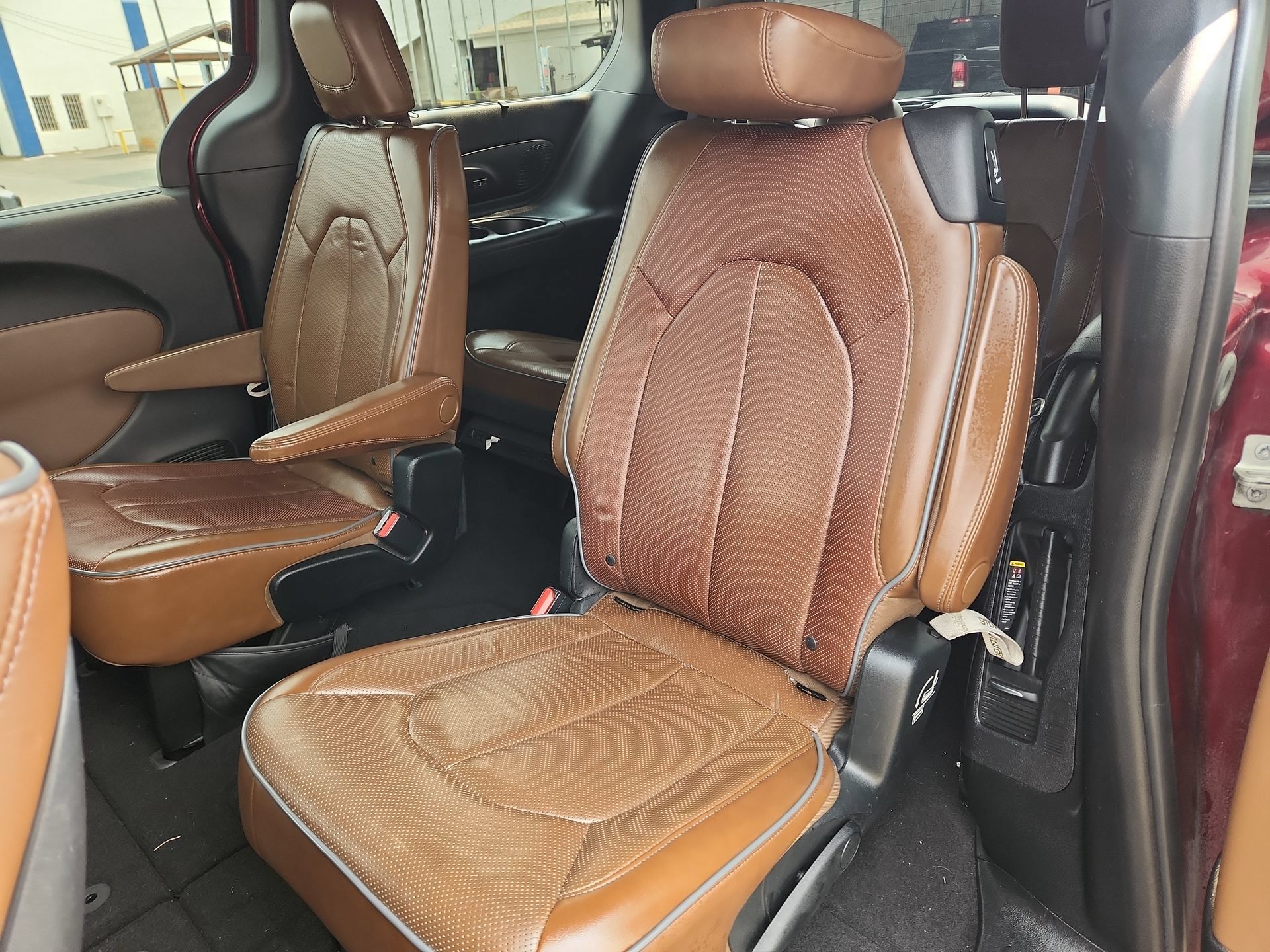 Certified 2017 Chrysler Pacifica Limited FWD image 25