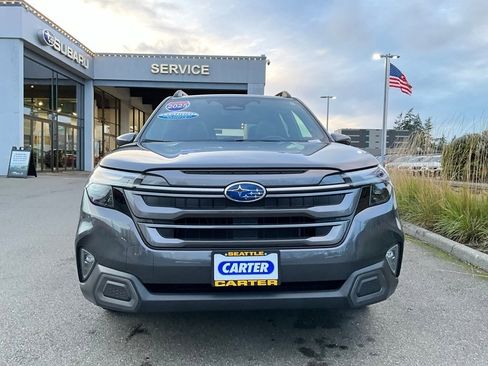 Certified 2025 Subaru Forester Limited image 3