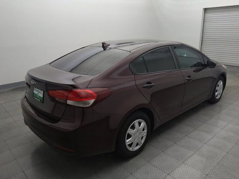 Used 2017 Kia Forte LX FWD image 9