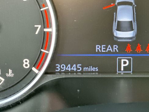 Used 2025 Nissan Altima 2.5 SV FWD image 15