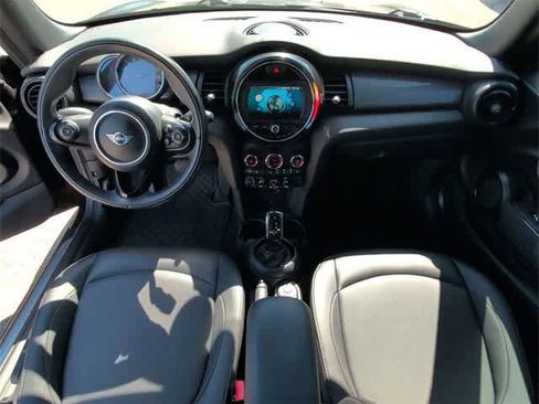 Used 2020 MINI Cooper 2-Door Hardtop image 13