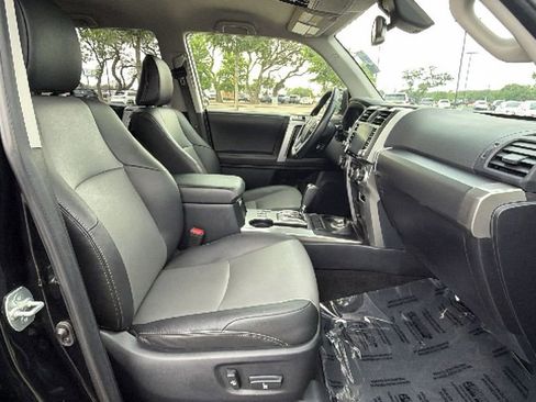 Used 2024 Toyota 4Runner SR5 Premium AWD/4WD image 39