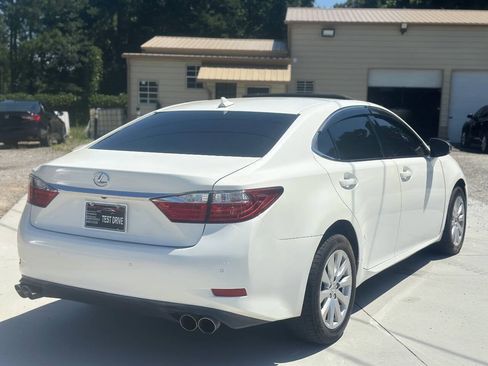 Used 2013 Lexus ES 350 w/ Luxury Pkg FWD image 9