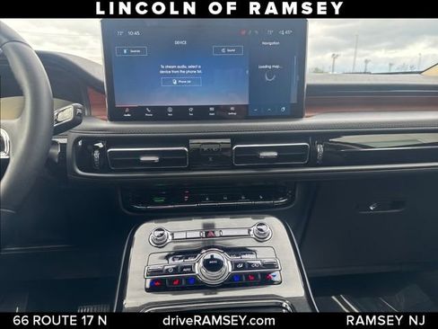 Used 2023 Lincoln Nautilus Reserve image 18