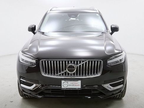 Used 2023 Volvo XC90 B6 Plus w/ Protection Package Premier image 5
