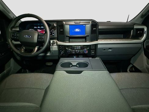 New 2026 Ford F250 XL w/ STX Appearance Package AWD/4WD image 8