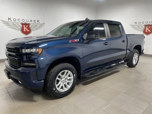Used 2021 Chevrolet Silverado 1500 RST image 3