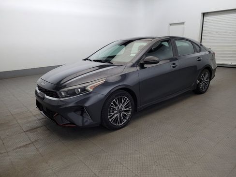 Used 2023 Kia Forte GT-Line w/ GT-Line Technology Package FWD image 2